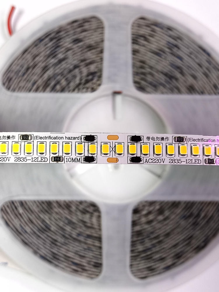 نواری ۲۴۰ تراکم ۲۲۰ ولت آفتابی برند Ly (1) نواری ۲۴۰ تراکم ۲۲۰ ولت آفتابی برند Ly - تصویر 1